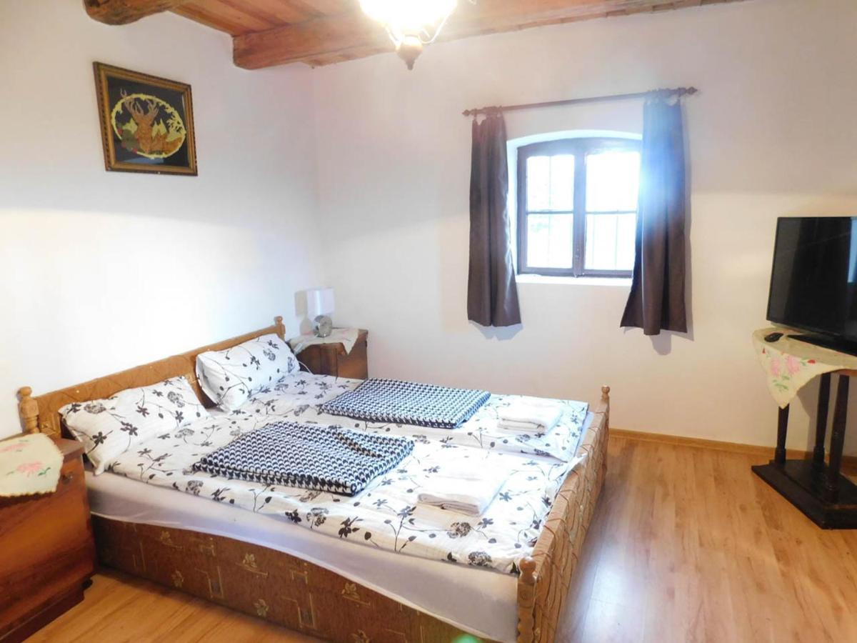 Joe Bacsi Rezidenciaja Apartment