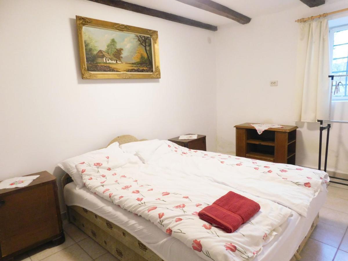Apartment Joe Bacsi Rezidenciaja Kisharsány